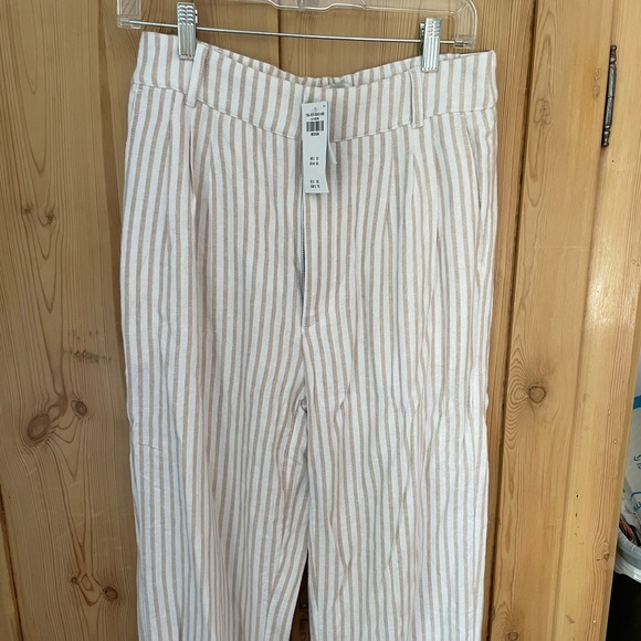 Abercrombie Beige & White Striped Wide Leg High Rise Pants and Matching Top - Picture 3 of 5